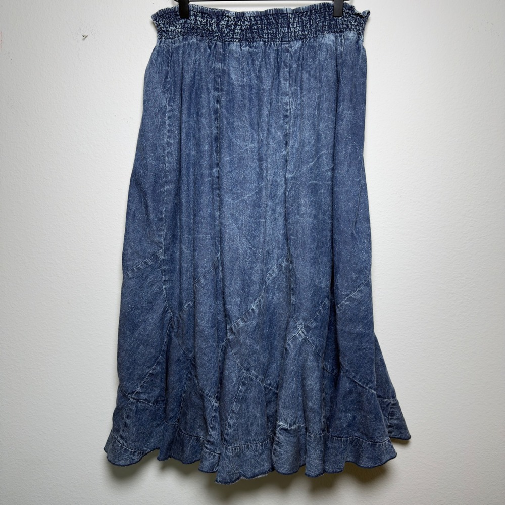 Reba Woman 100% Cotton Denim Chambray Skirt 2X Blue Acid Wash Smocked Western
